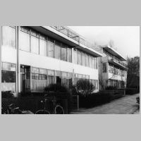 Row Houses Erasmuslaan (1934), Utrecht, Netherlands, photo architecture-history.org,5.png
